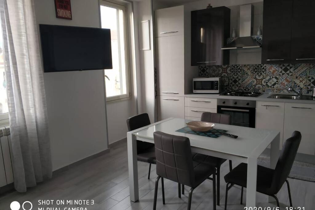 Home Sweet Home Appartamento Ricco Di Comfort Palermo Exterior foto